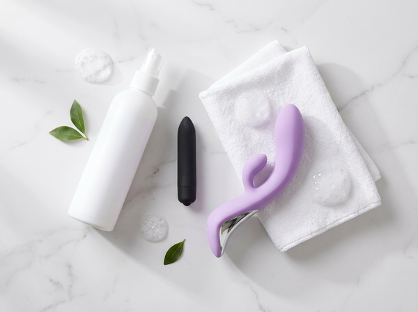 Come Pulire e Conservare i Sex Toys: La Guida Completa per la Manutenzione