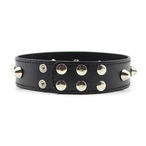 Collare spikes collar